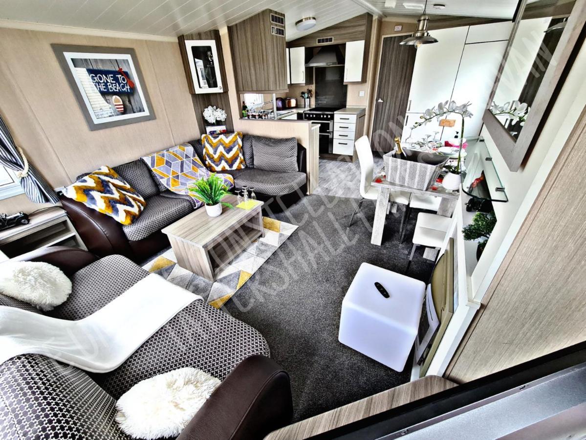 Tattershall Luxury Hot Tub Caravan Exterior foto